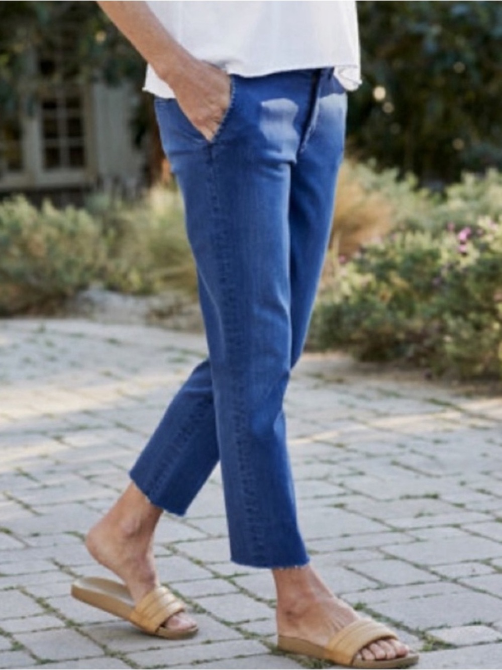 NEW Frank & Eileen Wicklow Jeans size 6 Blue Italian Fabric